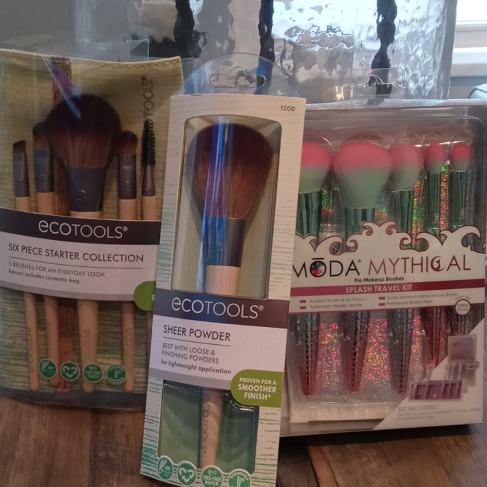 Makeup brush sets.